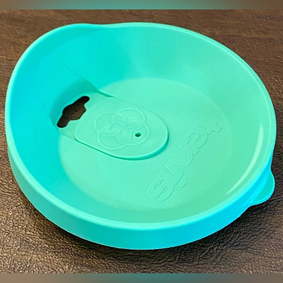 Disney’s Contemporary Resort Mickey & Minnie Mouse Tervis Cup Tumbler - Picture 12 of 13